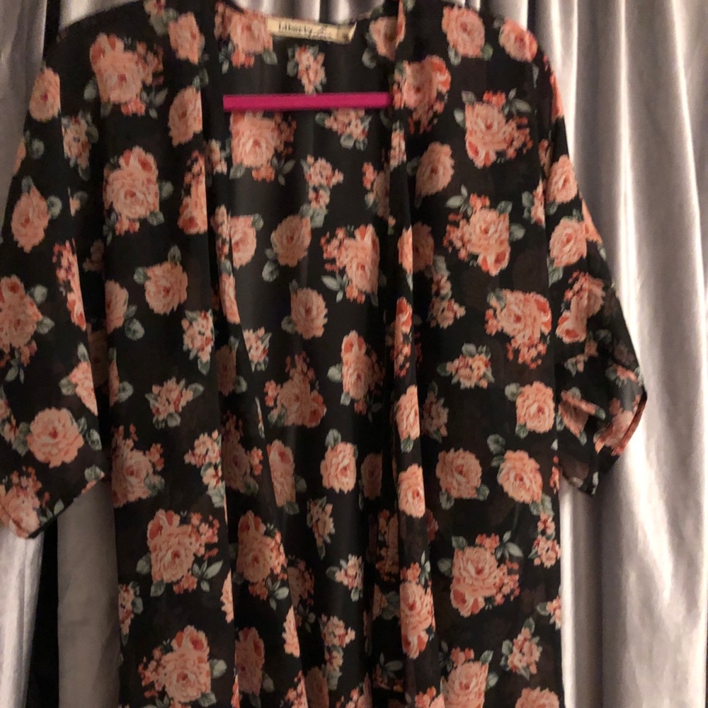 Flowered pull over